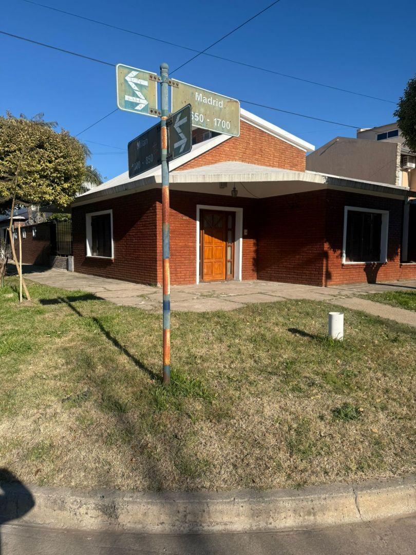 Foto de Alquiler Amplia Casa, imagen 1