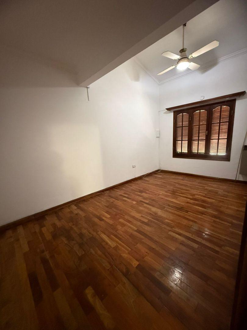 Foto de Alquiler Amplia Casa, imagen 2