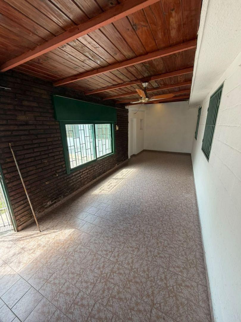 Foto de Casa 5 ambientes 3 dormitorios. | MANZANA B CASA al 100, imagen 2