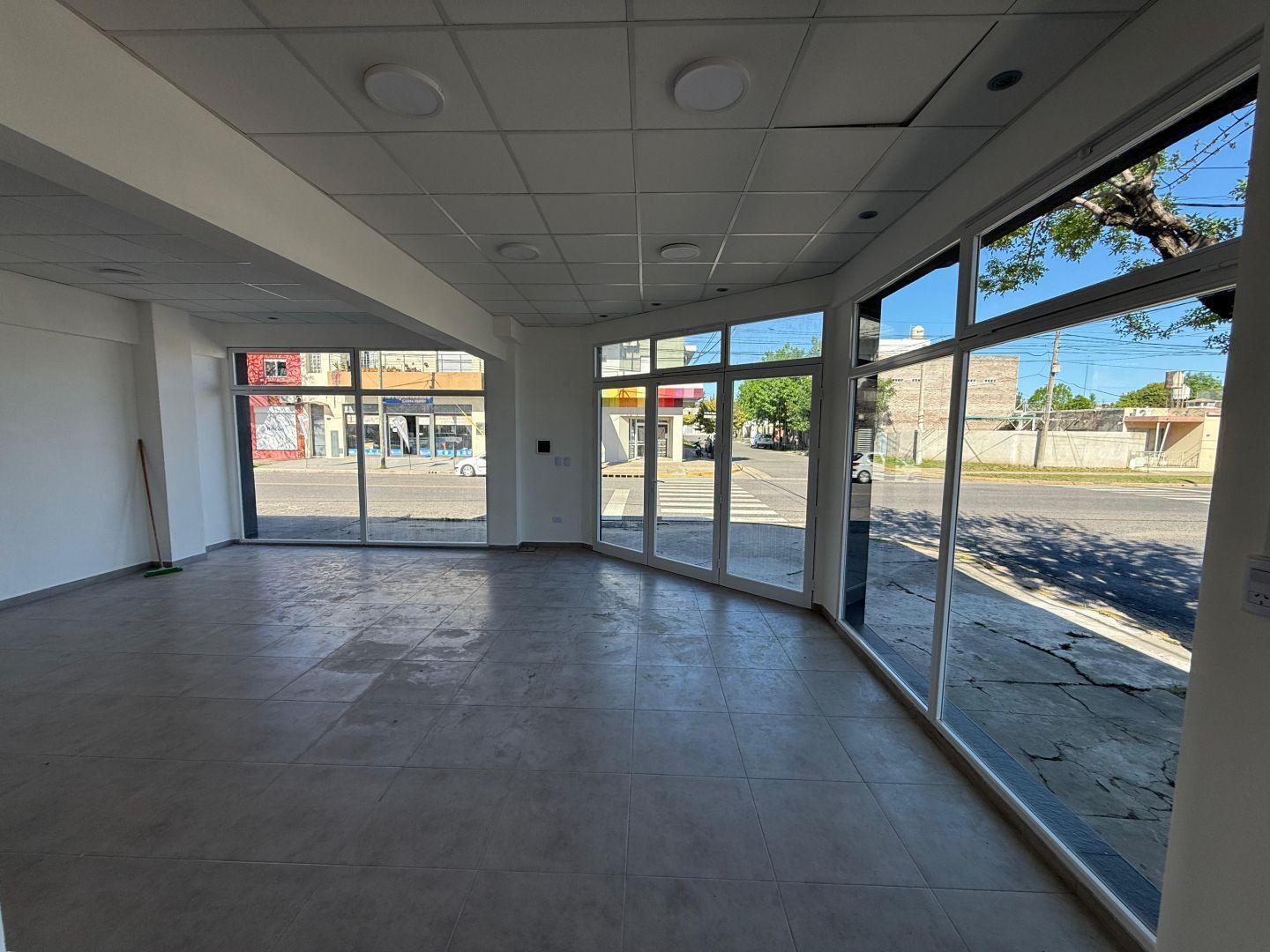 Foto de ALQUILER DE LOCAL COMERCIAL EN VILLA CONSTITUCION, imagen 5