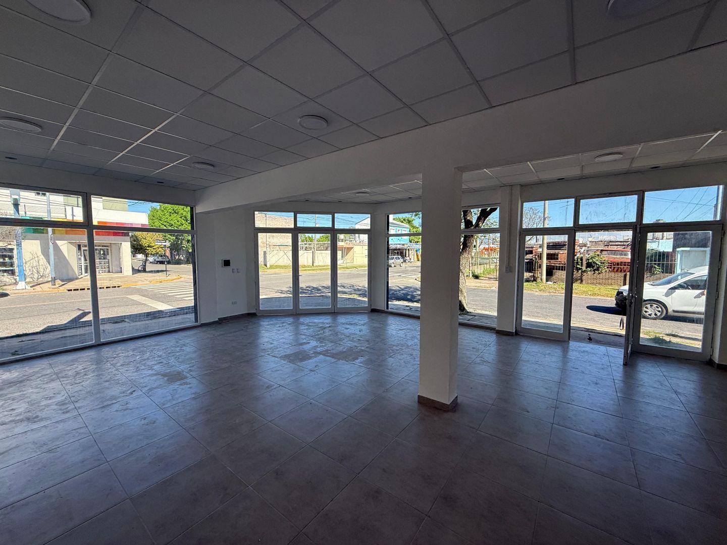 Foto de ALQUILER DE LOCAL COMERCIAL EN VILLA CONSTITUCION, imagen 3