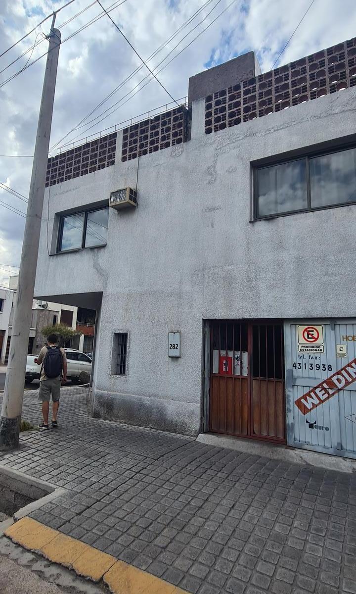 Hauser Vende Local Comercial/depósito en Guaymallen! 4