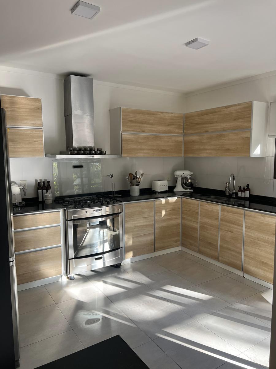 Se Vende Casa en Barrio Dalvian 4