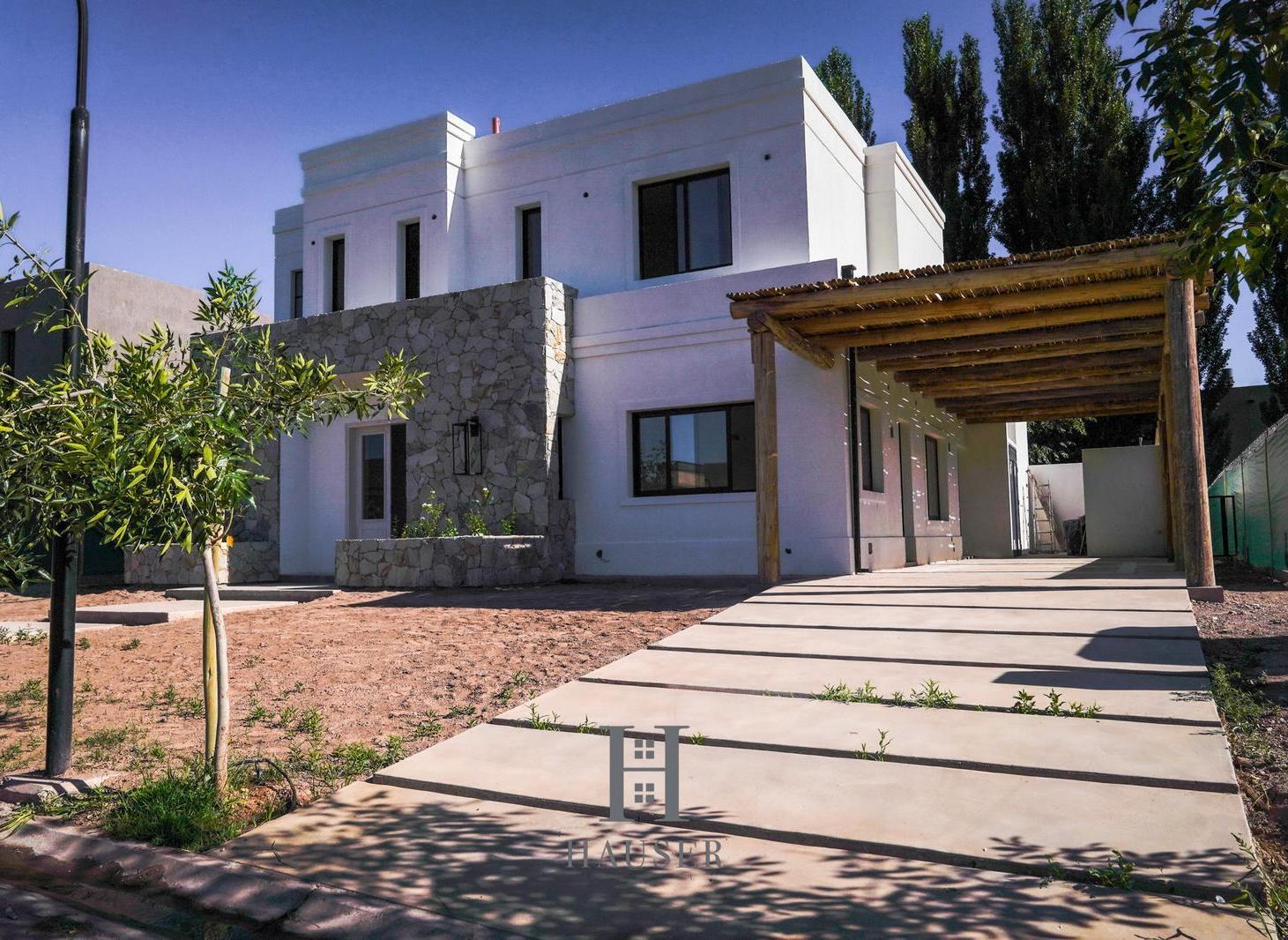 HAUSER VENDE HERMOSA CASA A ESTRENAR DE 3 HABITACIONES EN BARRIO GRAN BOEDO!