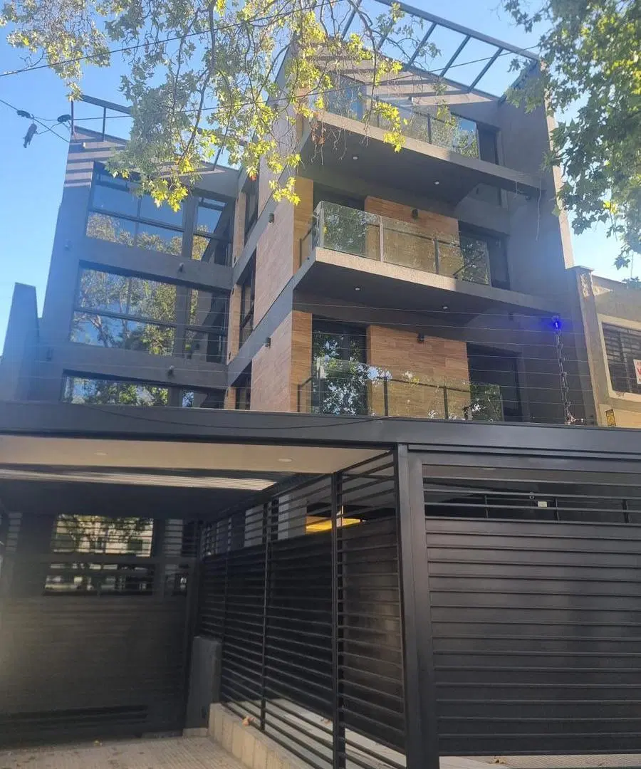 VENTA DEPARTAMENTO DE CATEGORIA EN 5TA SECCION 2