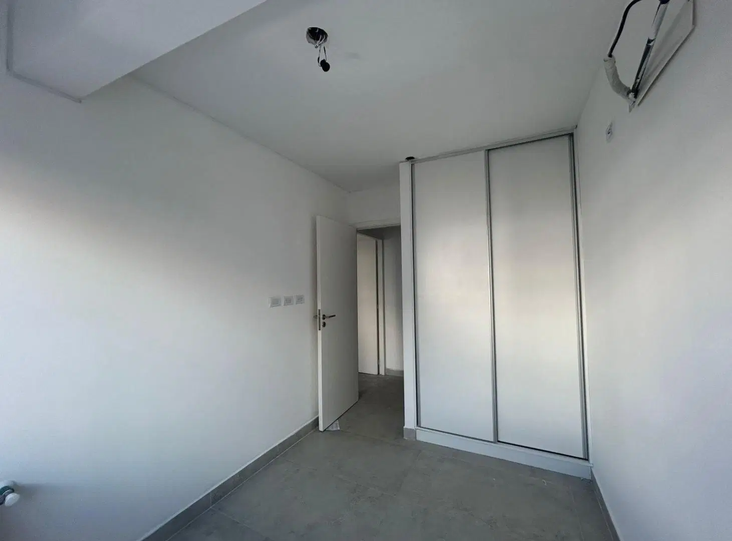Hauser vende departamento a estrenar en Godoy Cruz- Edificio Arizu 5
