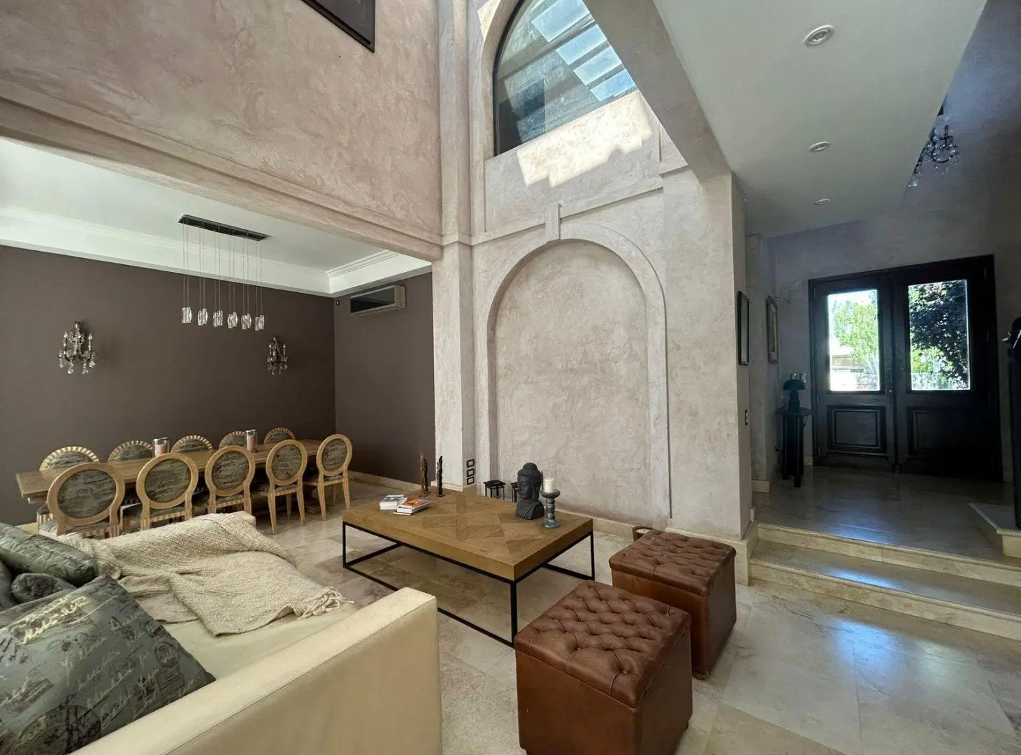 Hauser vende exclusiva propiedad de lujo en Barrio Dalvian 5