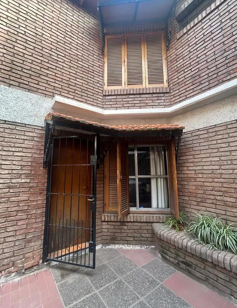 Hauser vende dúplex de 1 habitación – Sin expensas – Calle Formosa de Ciudad. 4