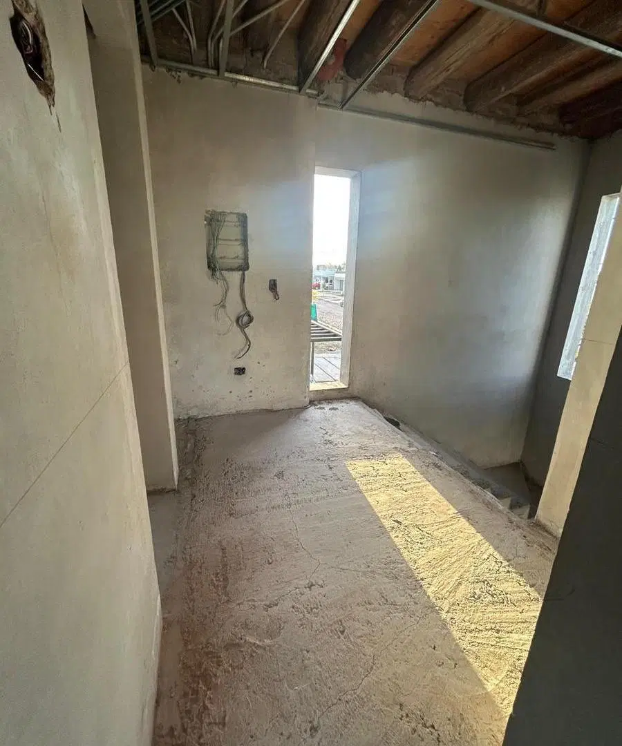 Hauser vende Dúplex a estrenar en Pinar del Sol V. 4