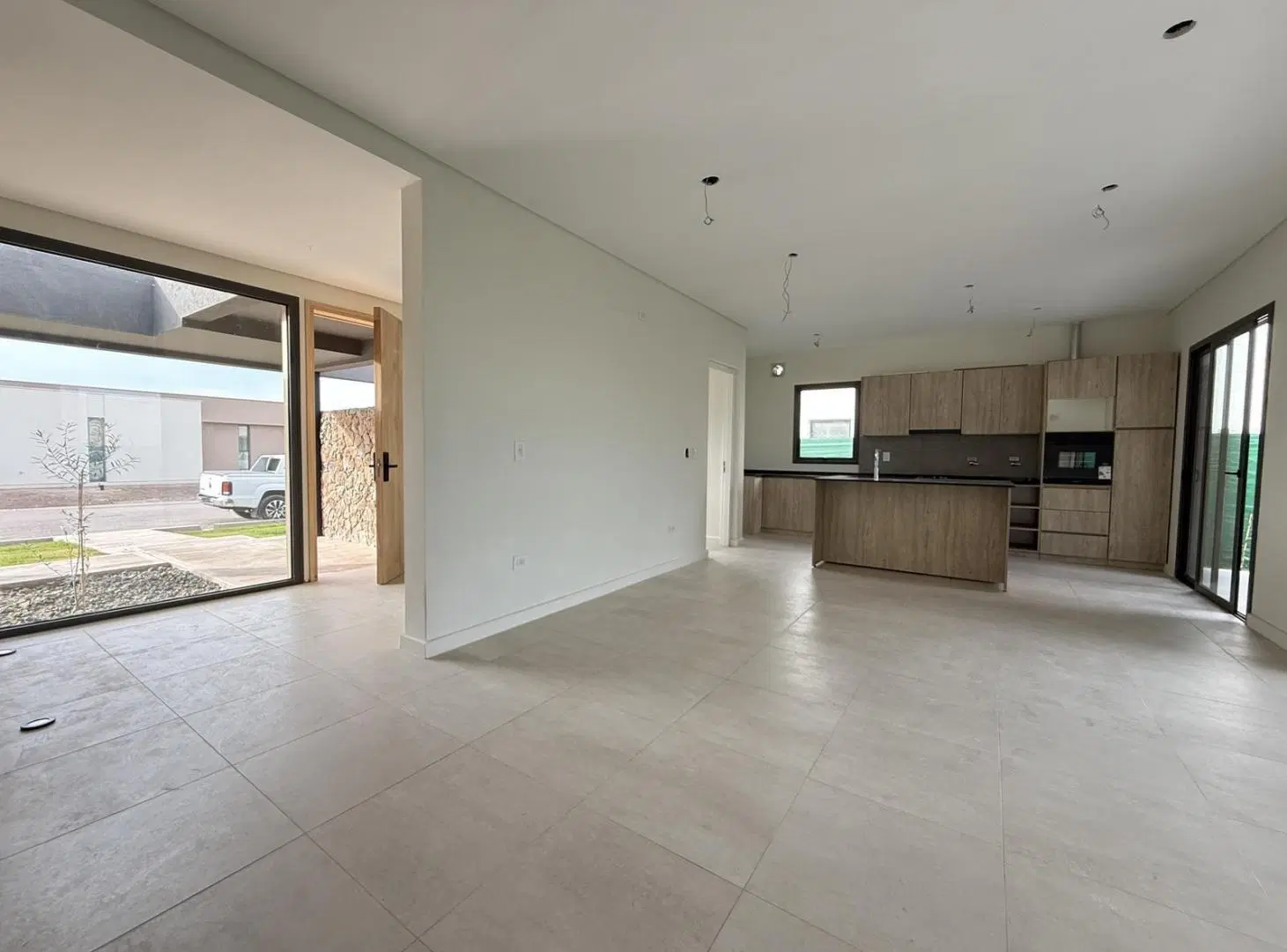 HAUSER vende casa a estrenar de 3 habitaciones en barrio Lar de Boedo! 4
