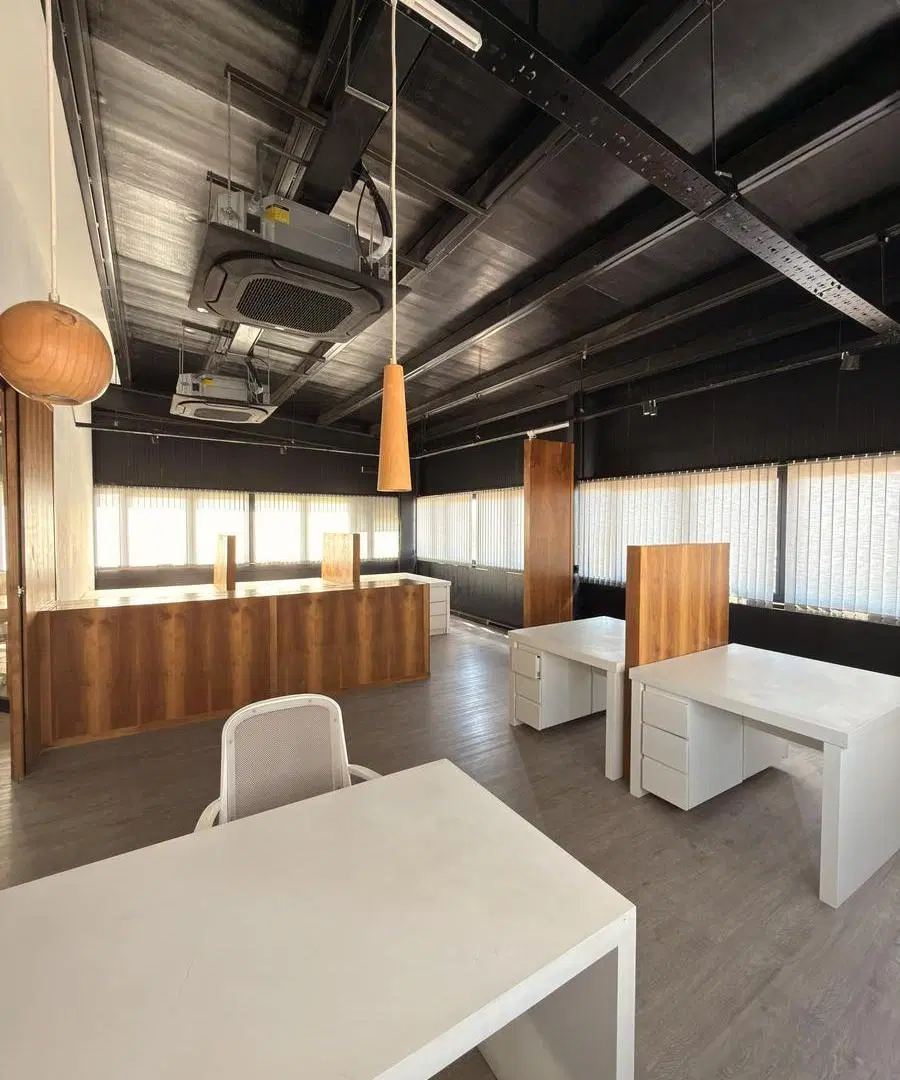 HAUSER alquila oficina en cowork MailEx! 3