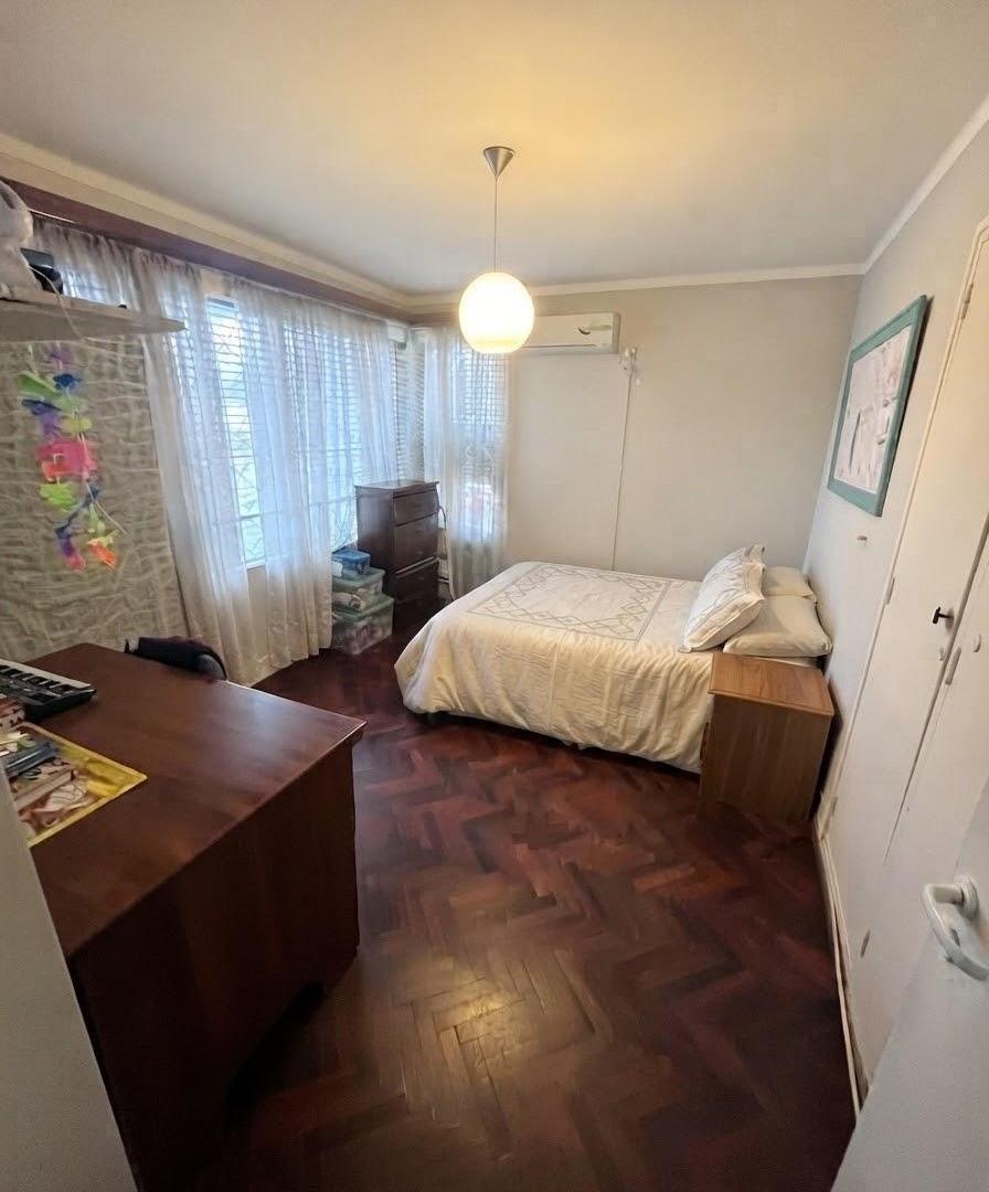Foto de Hauser Vende Casa en Esquina – Barrio Bombal, Ciudad, imagen 2