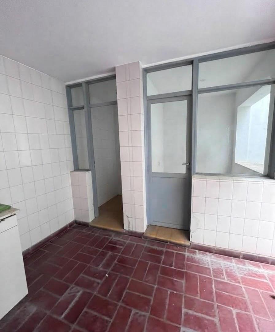 Foto de Hauser Vende Casa en Esquina – Barrio Bombal, Ciudad, imagen 5