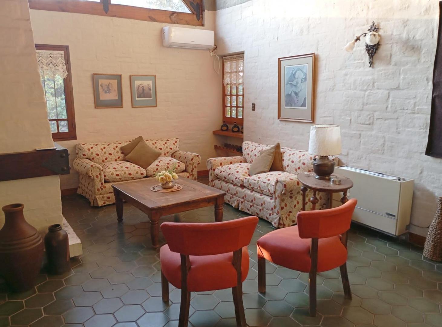 Alquiler de Hermosa Casa en callejón Privado