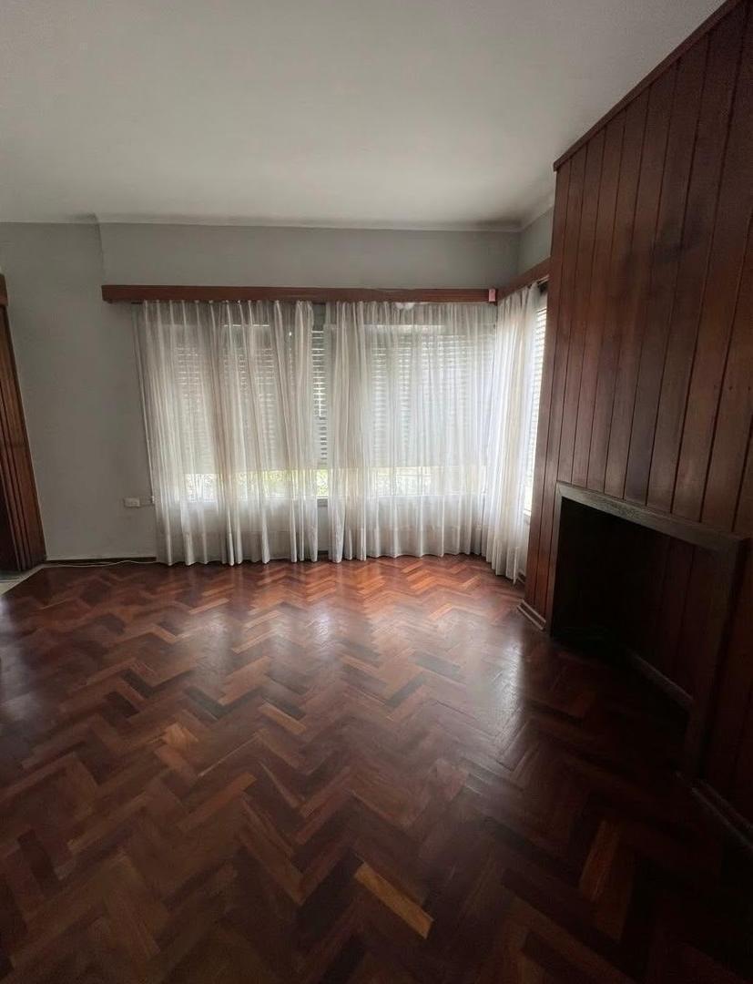 Foto de Hauser Vende Casa en Esquina – Barrio Bombal, Ciudad, imagen 3