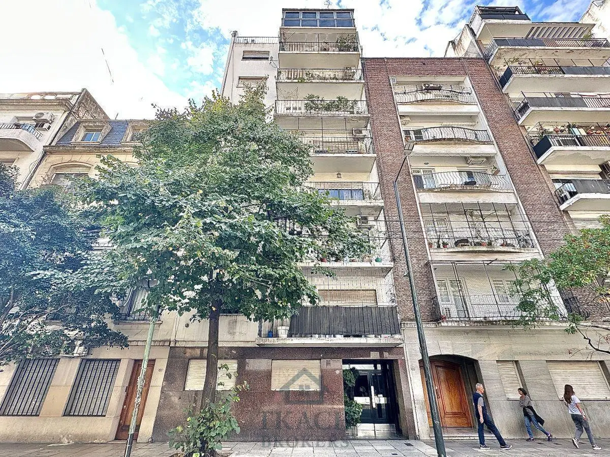 Departamento en Venta en Recoleta 2 Ambientes y Patio 1