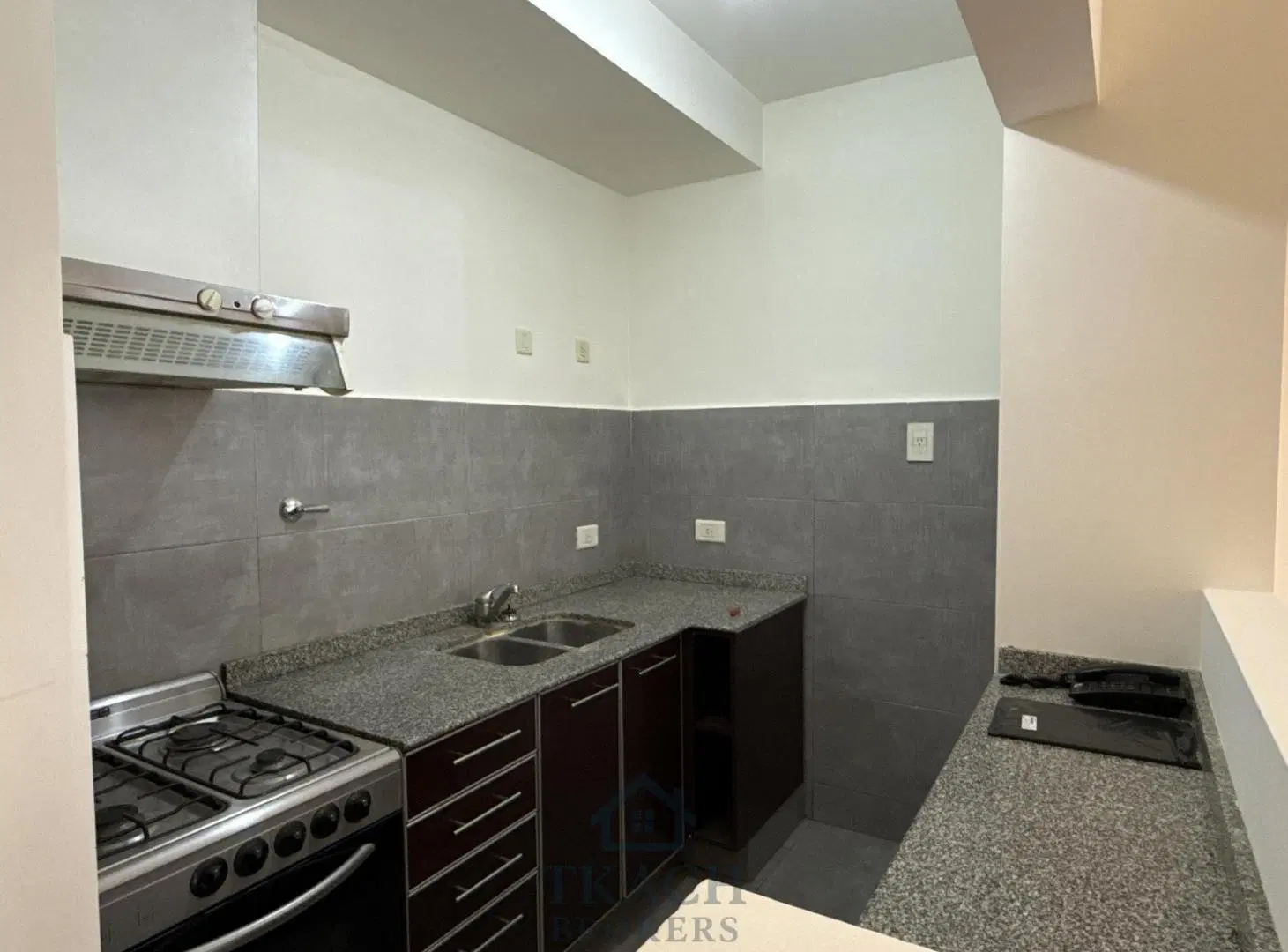 ALQUILER: Hermoso y luminoso depto 2 ambientes con toilette 4