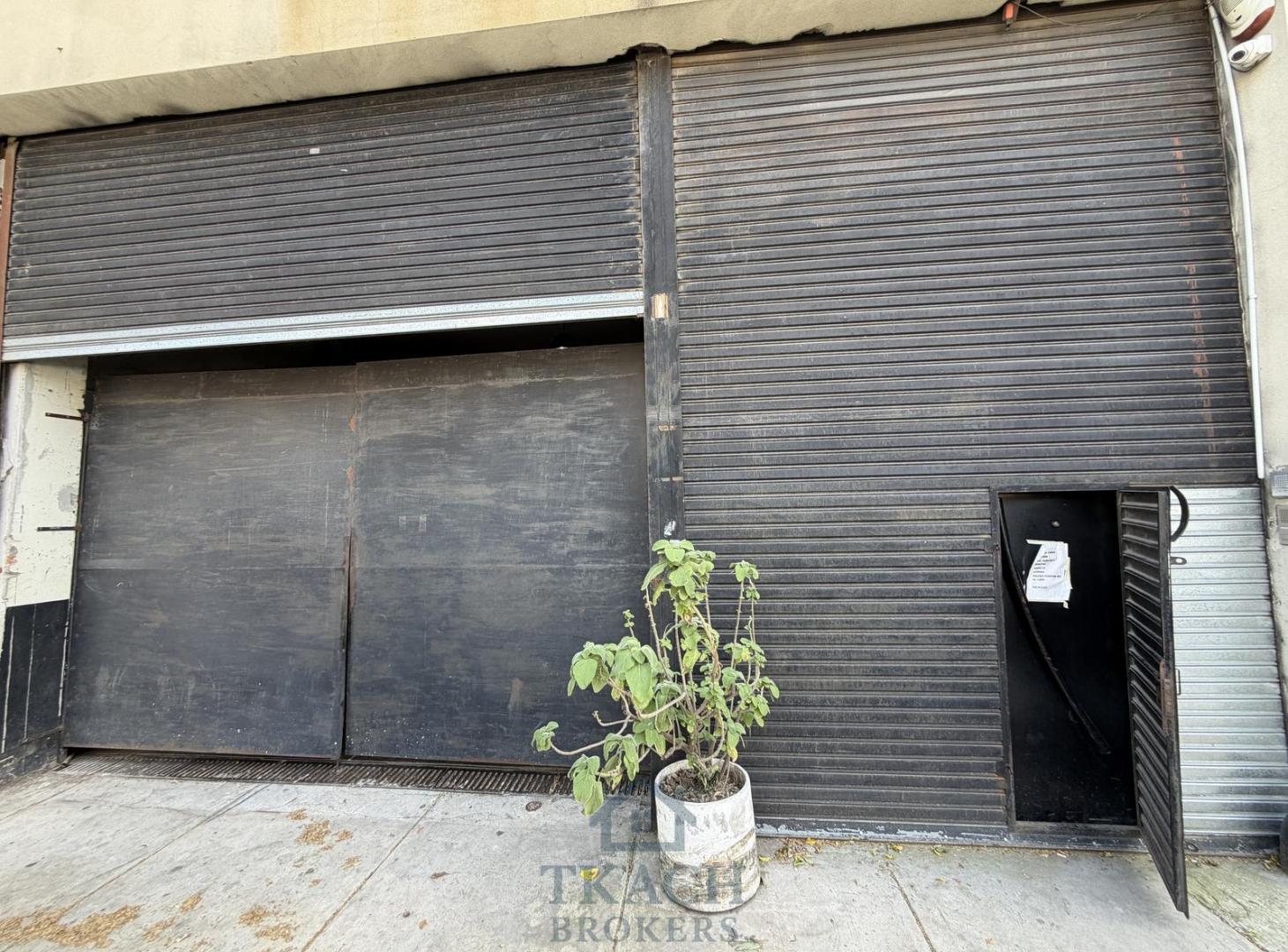 Foto de Depósito Venta 2600 m², imagen 2
