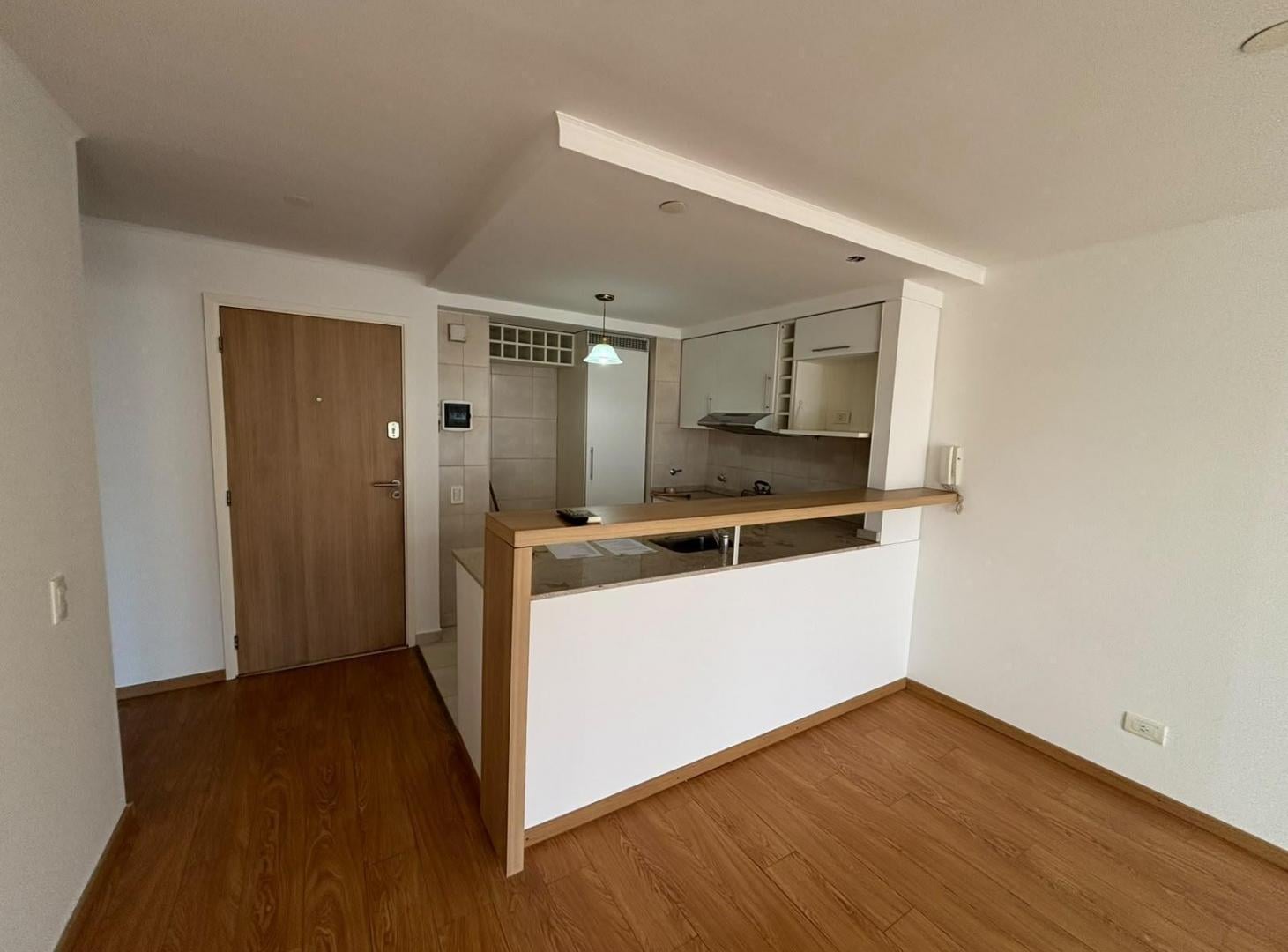 Foto de Departamento 1 Dormitorio amplio - dos balcones, imagen 2
