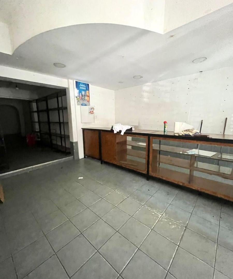 Foto de Alquiler Local Comercial en Centro de la ciudad, imagen 2
