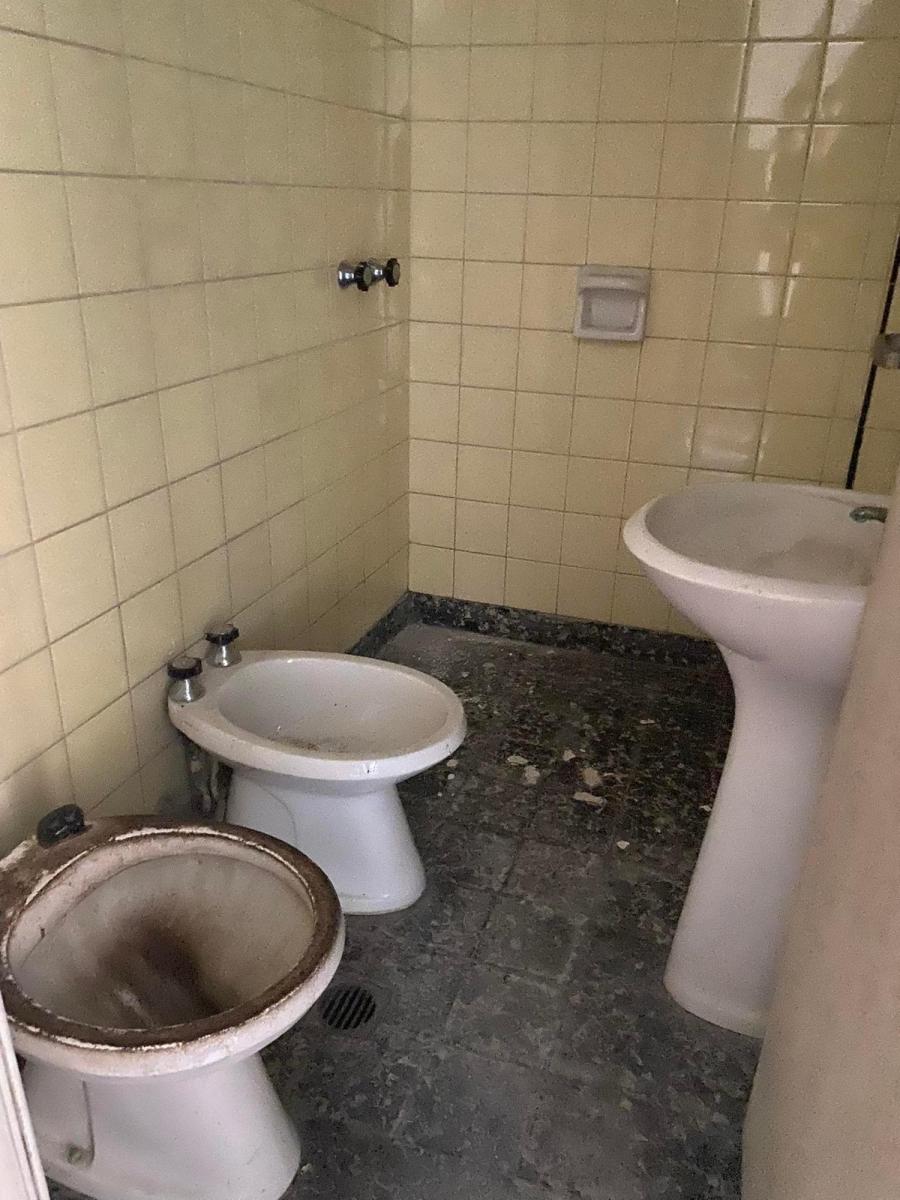 Latorre Prop. Vende Chalet de 5 Amb con Quincho y Parque 5