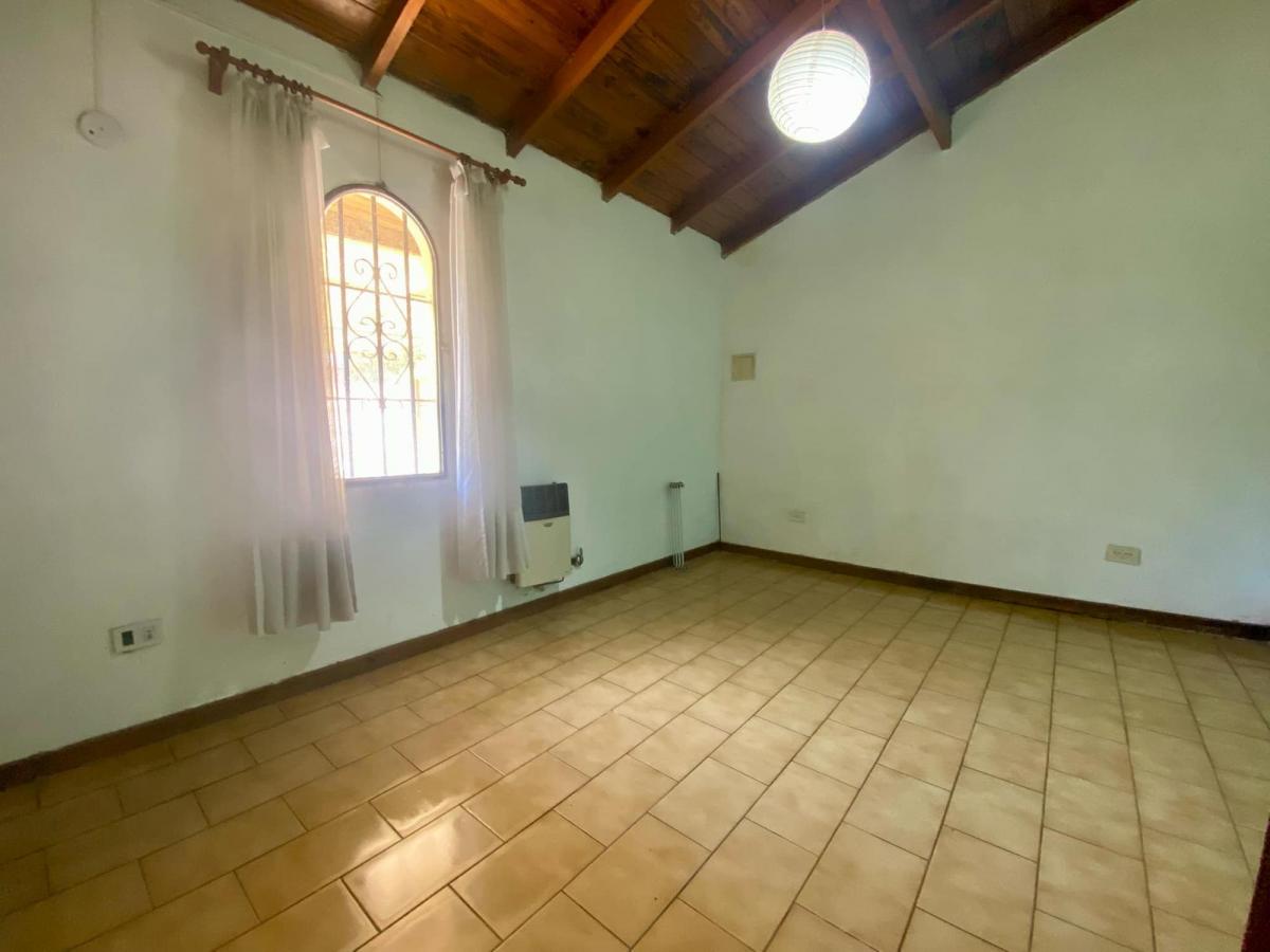 Foto de LATORRE PROP. VENDE CHALET 4 AMB + LOCAL COMERCIAL, imagen 5