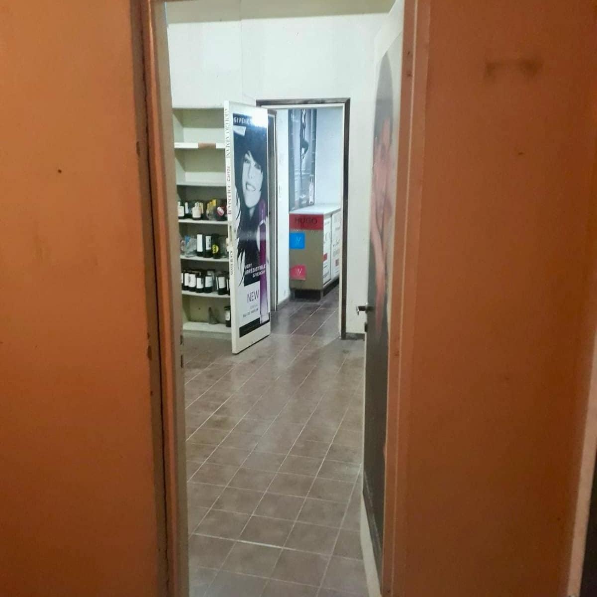 LATORRE PROP. VENDE CASA CON DEPOSITO Y TALLER