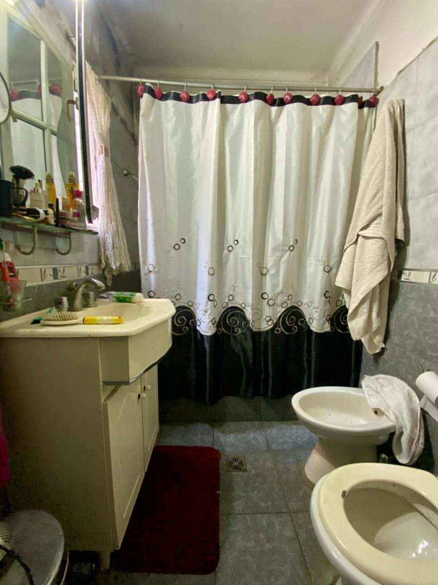 Foto de LATORRE PROP. VENDE CASA CON GARAGE Y PATIO, imagen 4