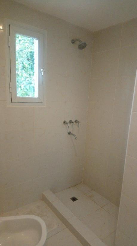 Foto de LATORRE PROP. VENDE CASA MODERNA CON PARQUE - COUNTRY COSTA DEL SOL, imagen 2