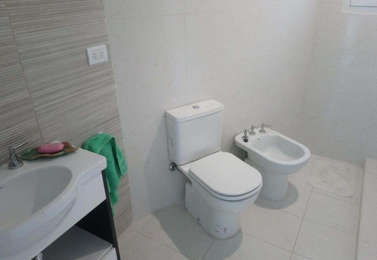 Foto de LATORRE PROP. VENDE CASA MODERNA CON PARQUE - COUNTRY COSTA DEL SOL, imagen 3
