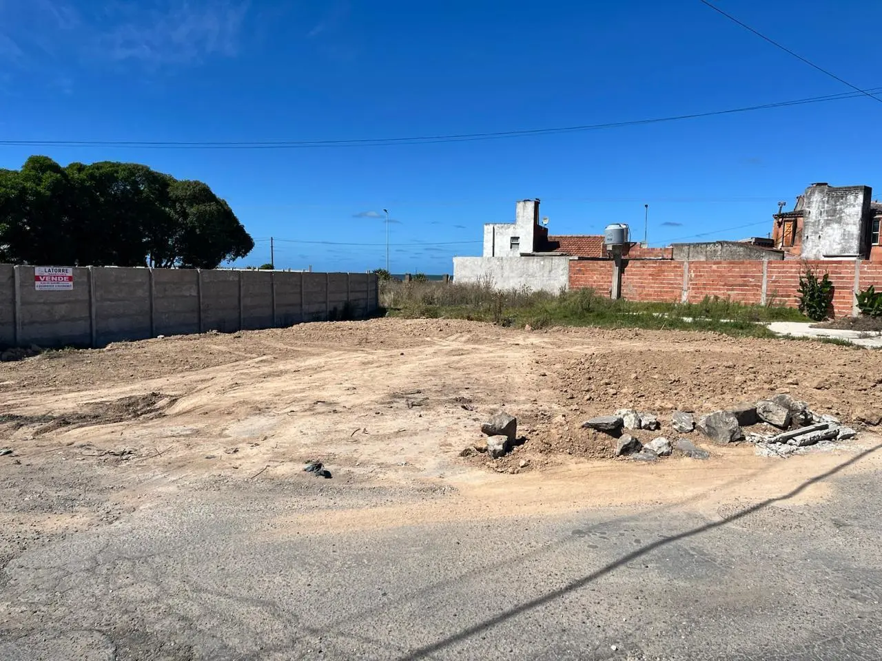 LATORRE PROP. VENDE HERMOSO LOTE A METROS DEL MAR 5