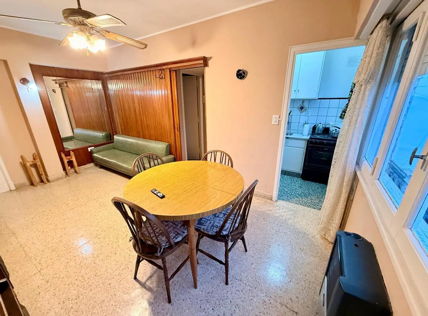 LATORRE PROP. VENDE DEPTO 2 AMB AL FRENTE - CENTRO 2