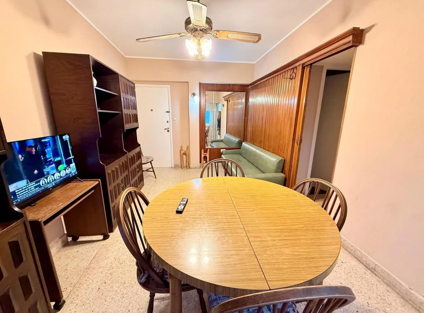 LATORRE PROP. VENDE DEPTO 2 AMB AL FRENTE - CENTRO 4