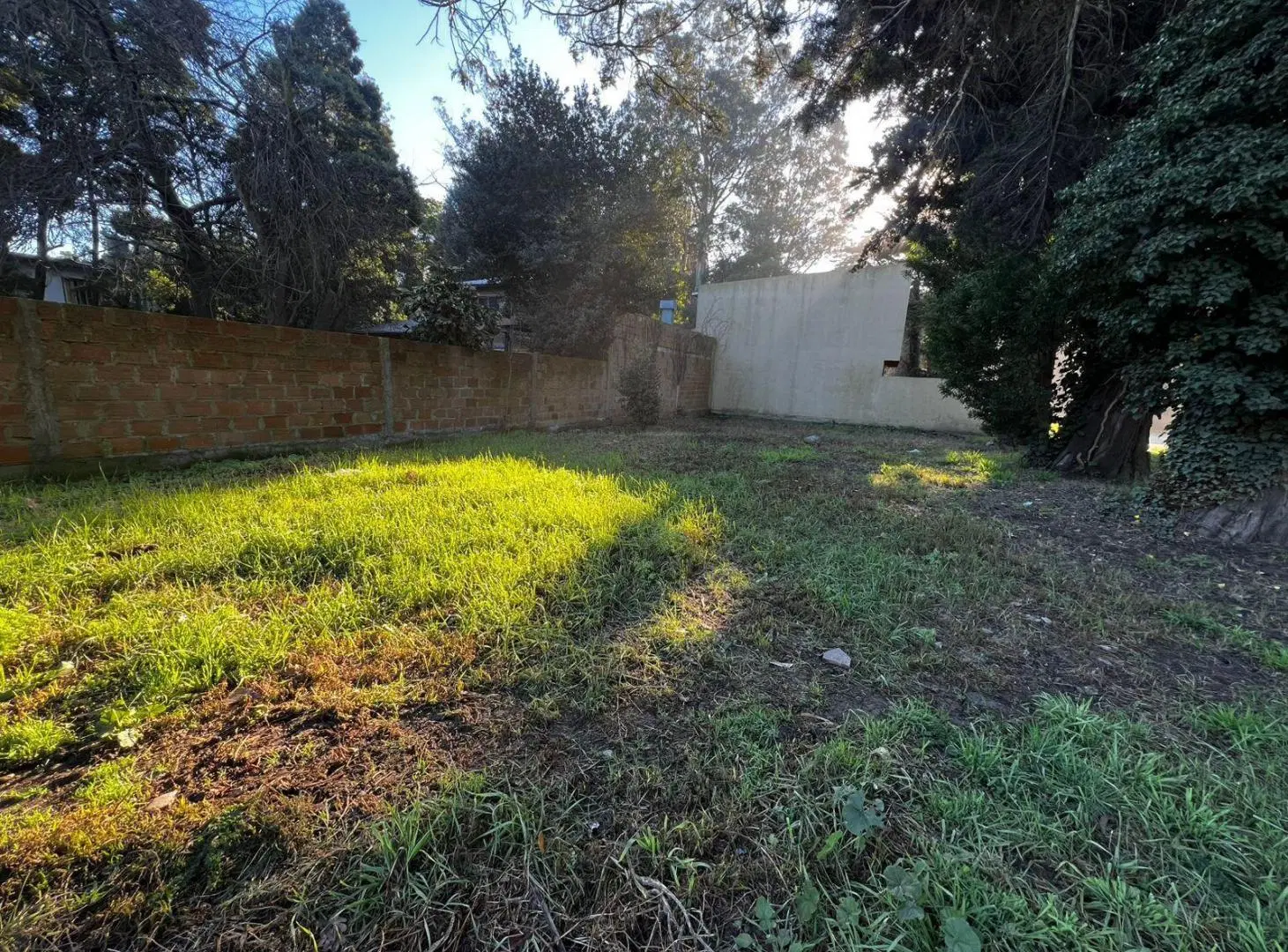 LATORRE PROP. VENDE LOTE BALDIO EN LAS DALIAS 2