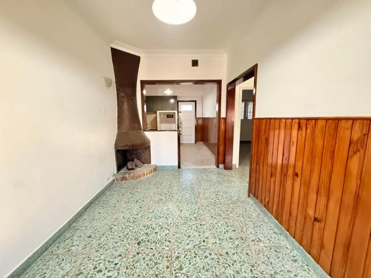 LATORRE PROP. ALQUILA 24 MESES CHALET CON PATIO 2