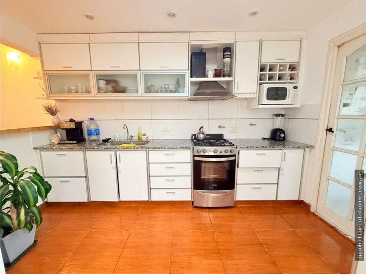 Foto de LATORRE PROP. VENDE CASA 3 AMBIENTES CON PATIO, imagen 2