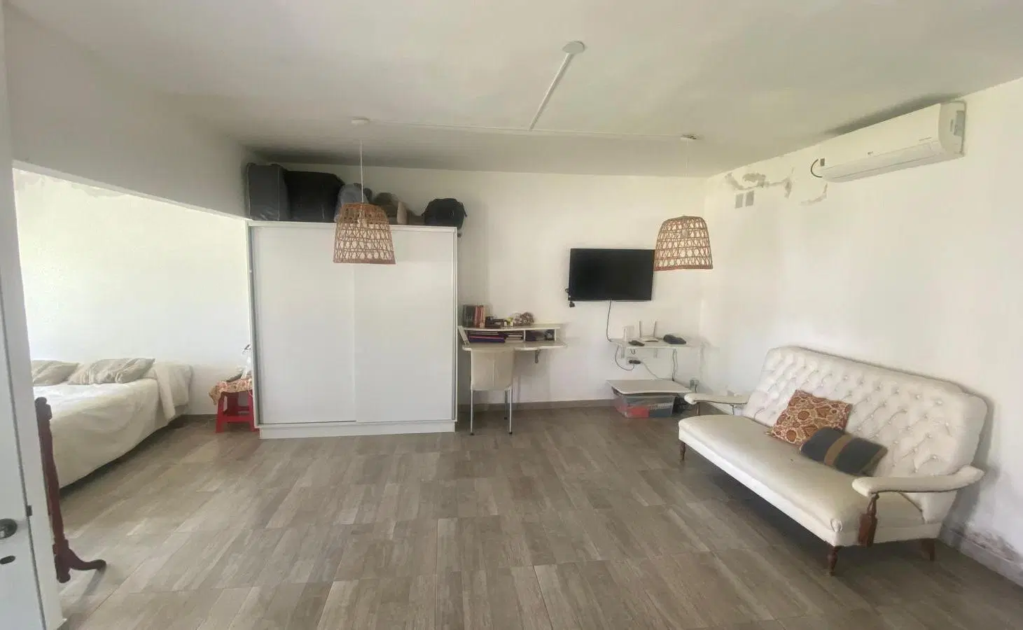 Casa 1 DORMITORIO con Jardin Country Profesional Funes 2
