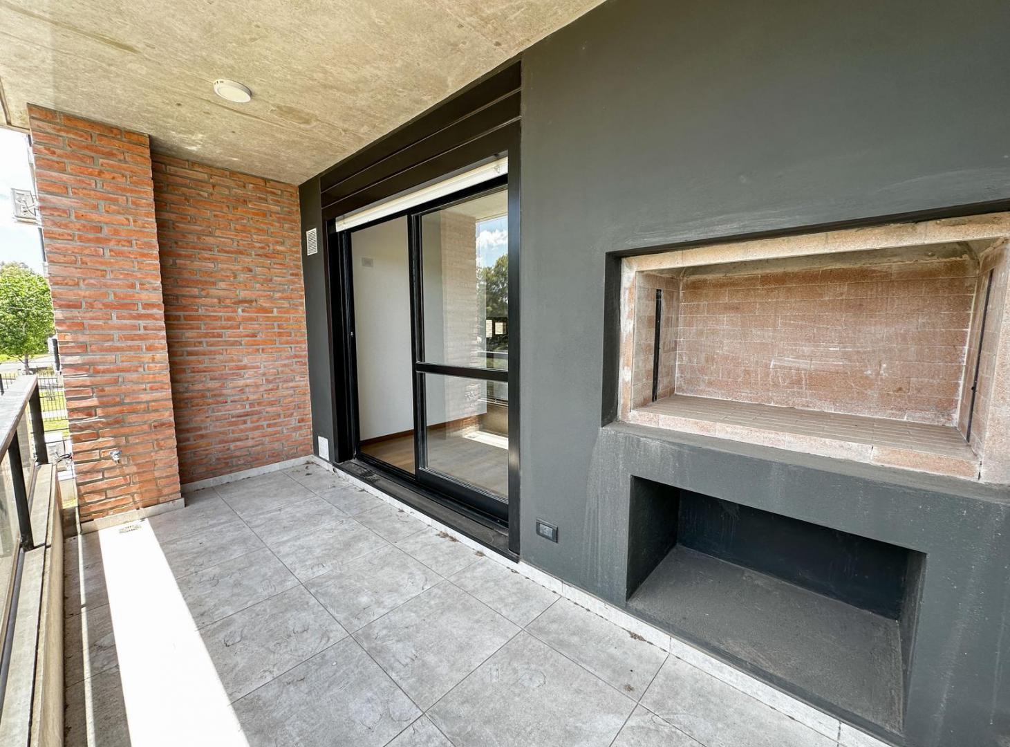 Foto de Venta Departamento 2 Dormitorios con cochera en Los Pasos, Fisherton, imagen 3