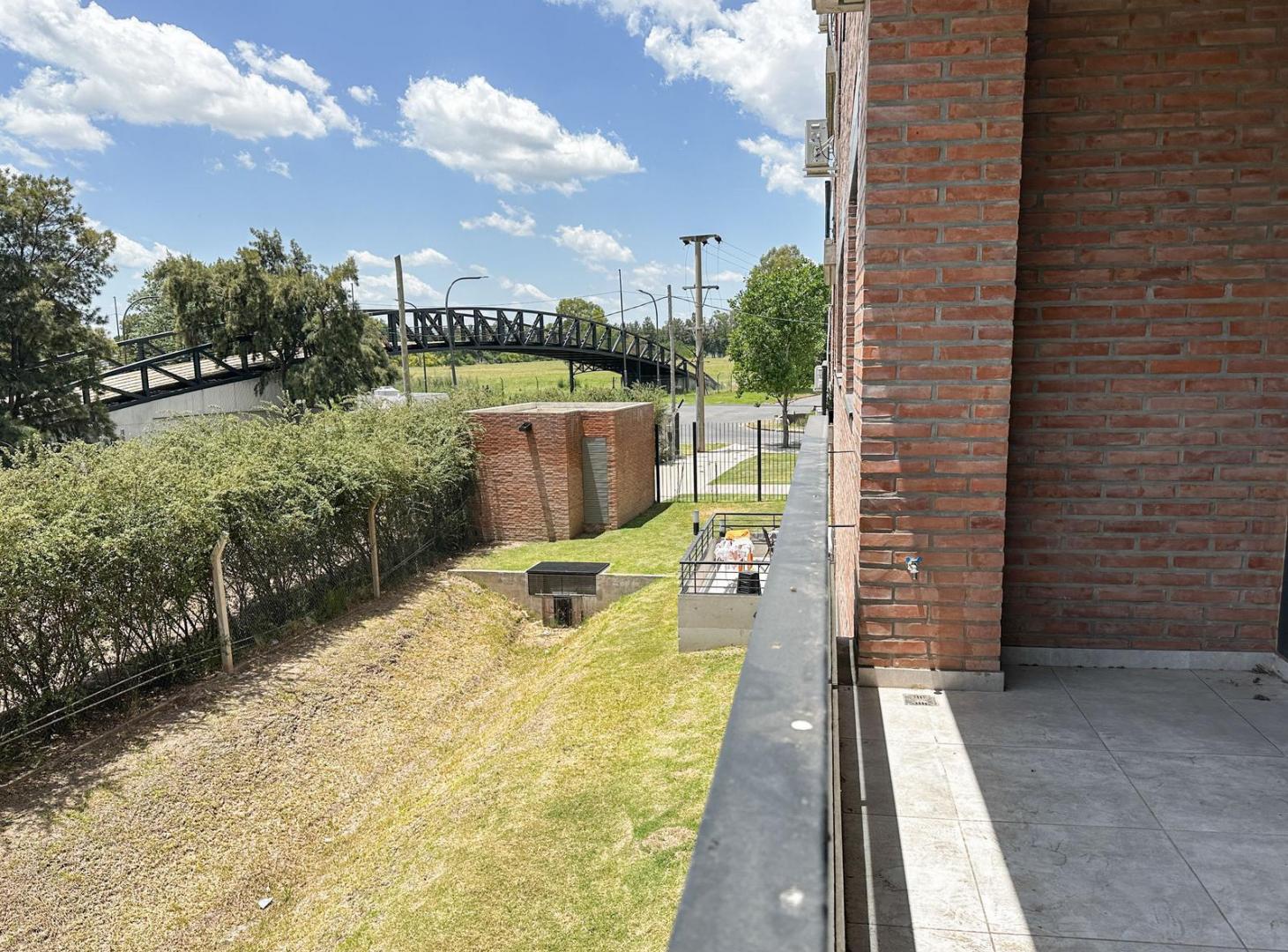 Foto de Venta Departamento 2 Dormitorios con cochera en Los Pasos, Fisherton, imagen 3
