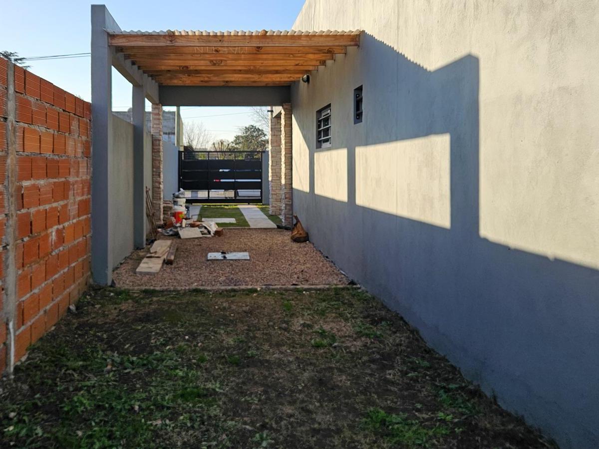 2 Casas a Estrenar en Lobos, Bs As 4