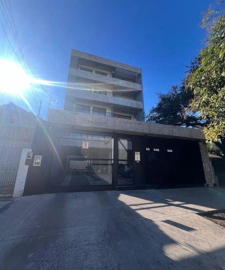 Departamento 2 Ambientes En Venta Con Terraza Y Cochera Monte Grande 2