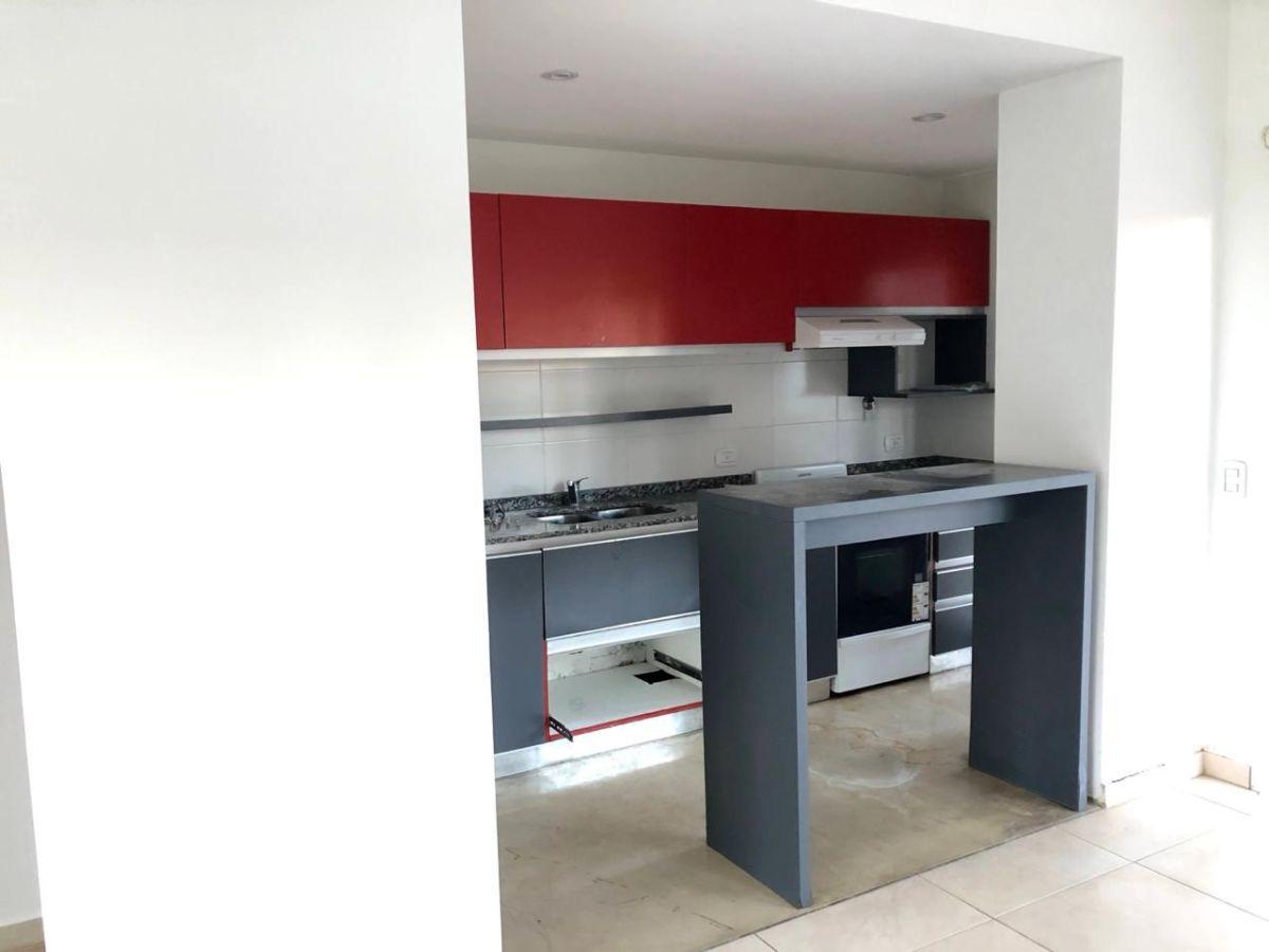 Foto de Dúplex en Alquiler de 4 Ambientes con Jardín, Parrilla y Piscina en, imagen 5