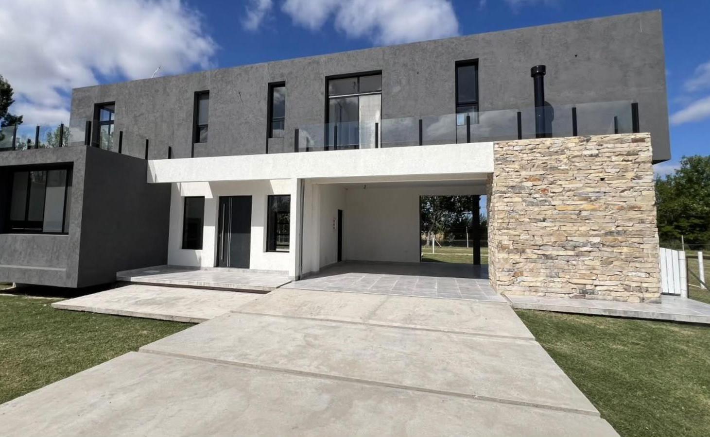 Foto de Casa de 245 m² con 3 dormitorios en venta en Guernica, imagen 1