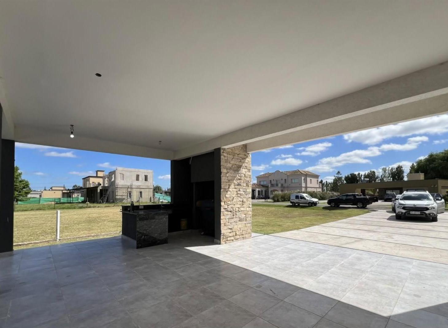 Foto de Casa de 245 m² con 3 dormitorios en venta en Guernica, imagen 5