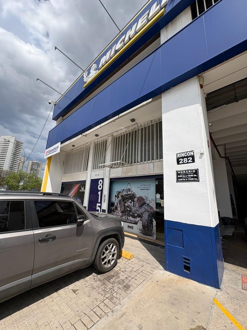 Foto de Local comercial / deposito + oficinas en alquiler, imagen 1