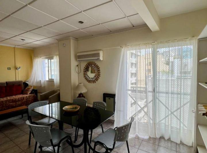 Departamento 4 ambientes. | Peron al 4100 2