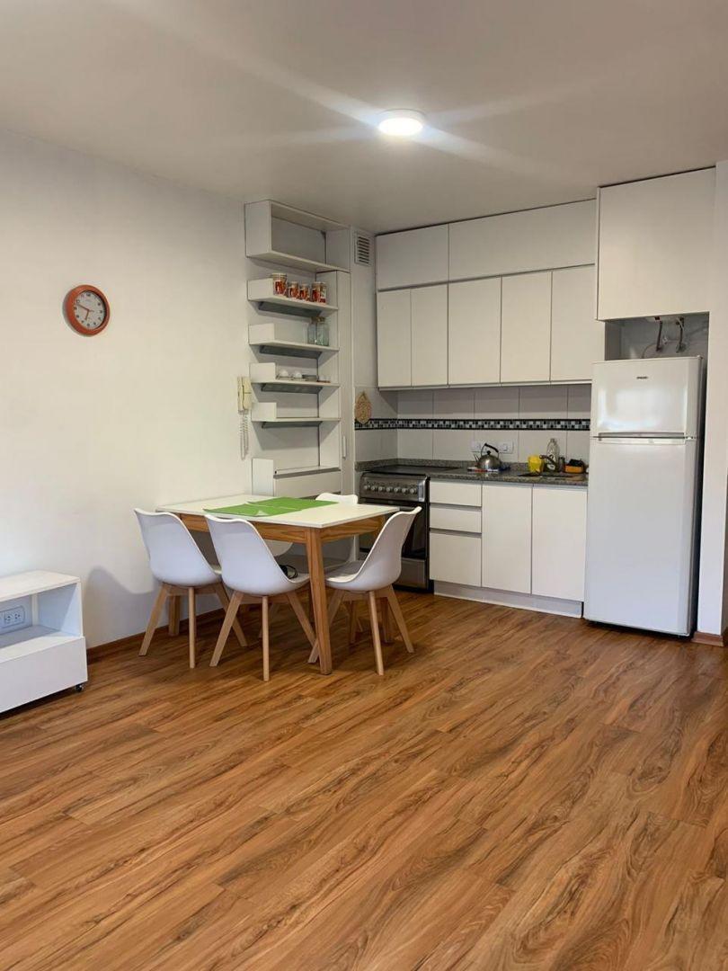 Departamento monoambiente. | Artigas al 4600