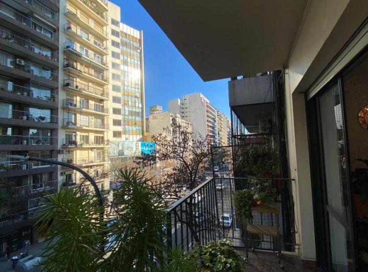 Departamento 4 ambientes. | Av. Rivadavia al 4200 5