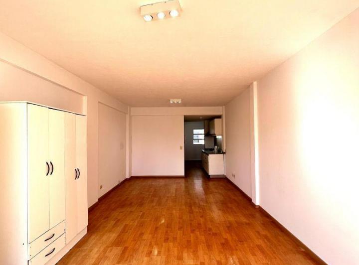 Departamento monoambiente. | Santiago del Estero al 900 4