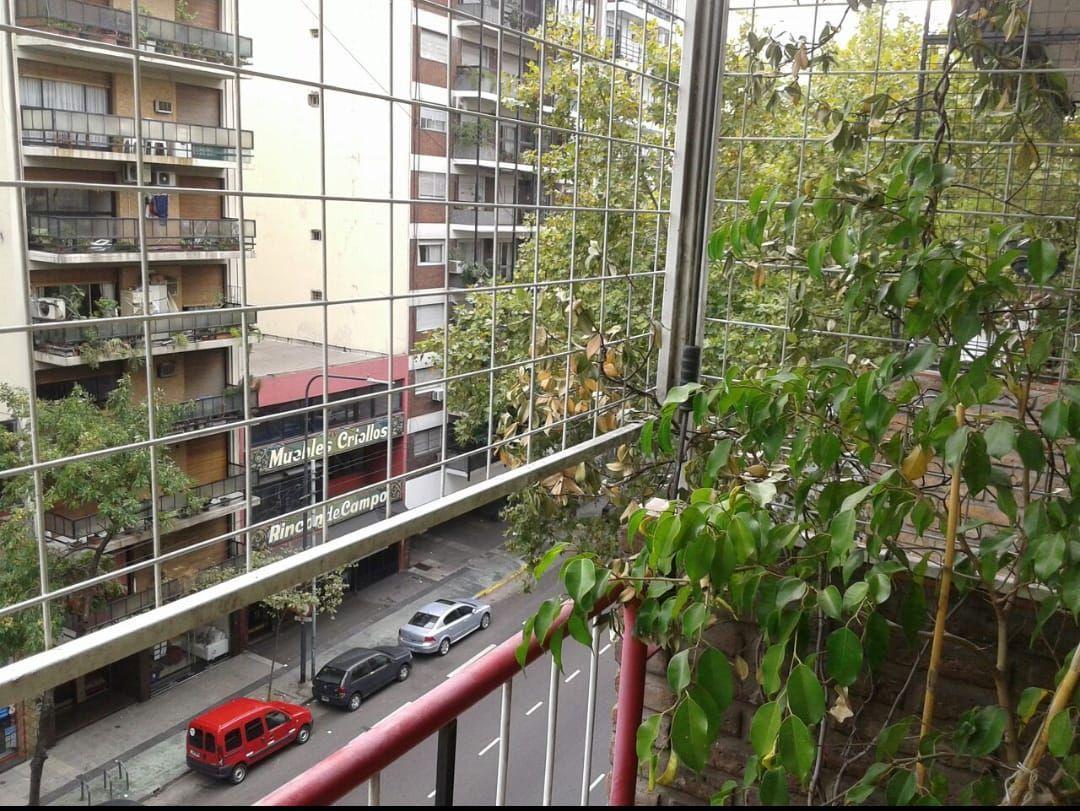 Departamento 4 ambientes. | Avenida Belgrano al 2400